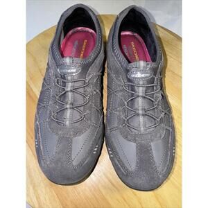 Skechers Womens Breathe Easy City Lights Walking Shoes Gray Sz 7.5 SN 22474